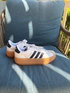 adidas White Sneakers with Black Stripes and Gum Platform
